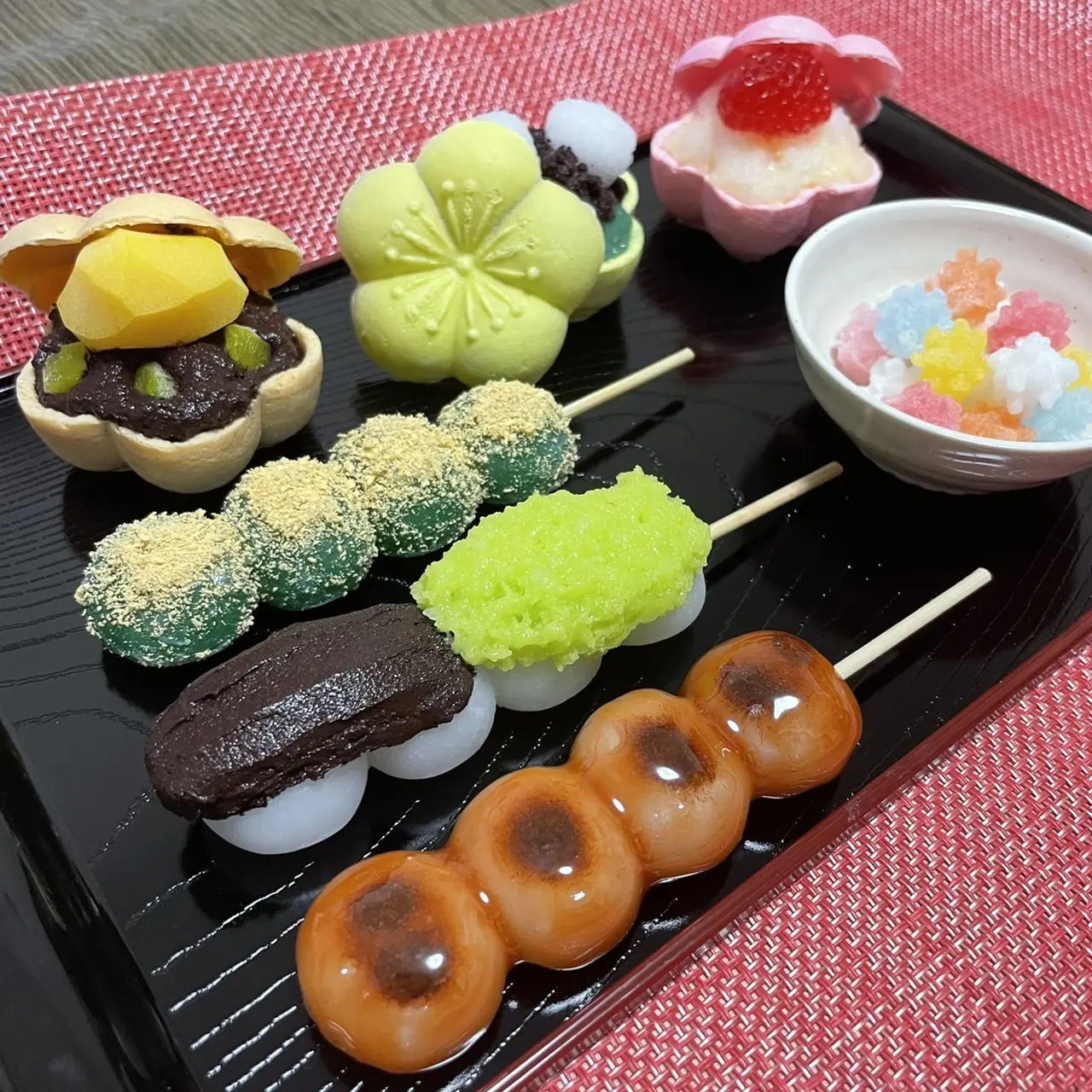 三色だんごと和菓子